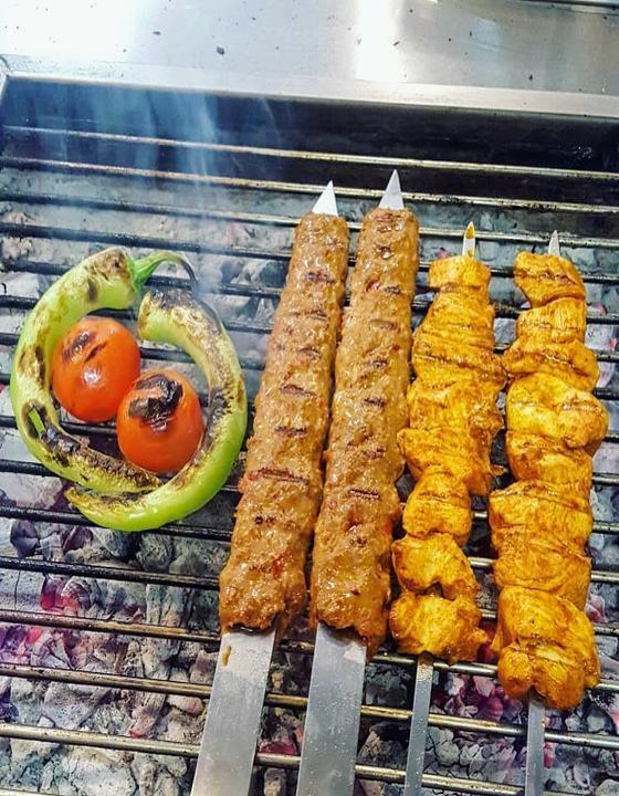 Hasan's Holzkohlegrill