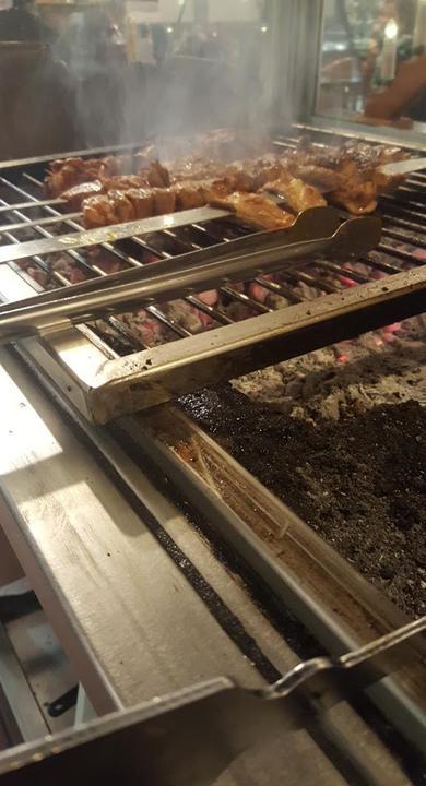 Hasan's Holzkohlegrill